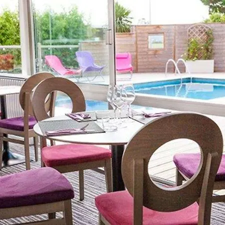 Quality Bordeaux Hotell 3*