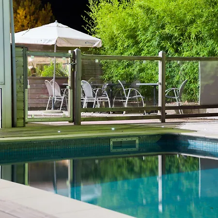 Quality Bordeaux Hotell 3*